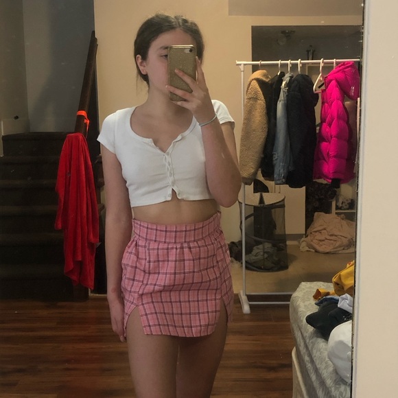 Pink mini skirt - Picture 2 of 2